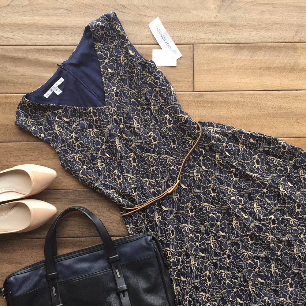 Sleeveless v-neck lace flair dress